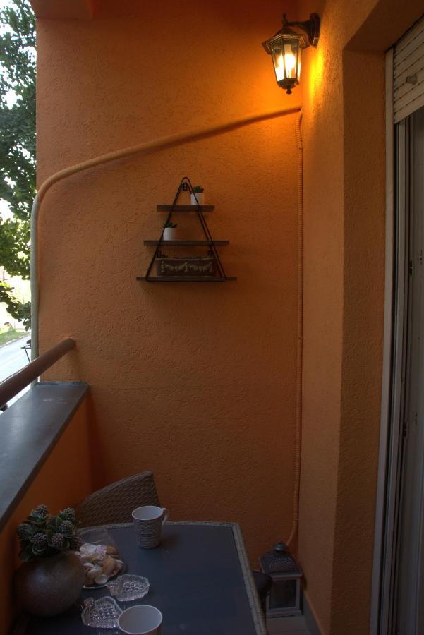 Novi Sad Apartman Tenigo ภายนอก รูปภาพ