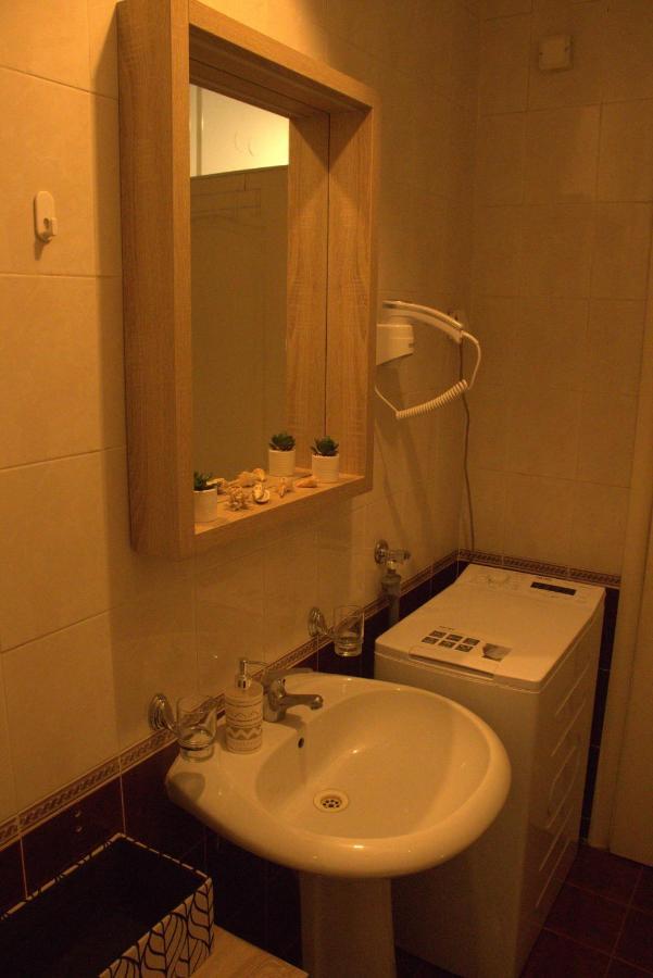 Novi Sad Apartman Tenigo ภายนอก รูปภาพ