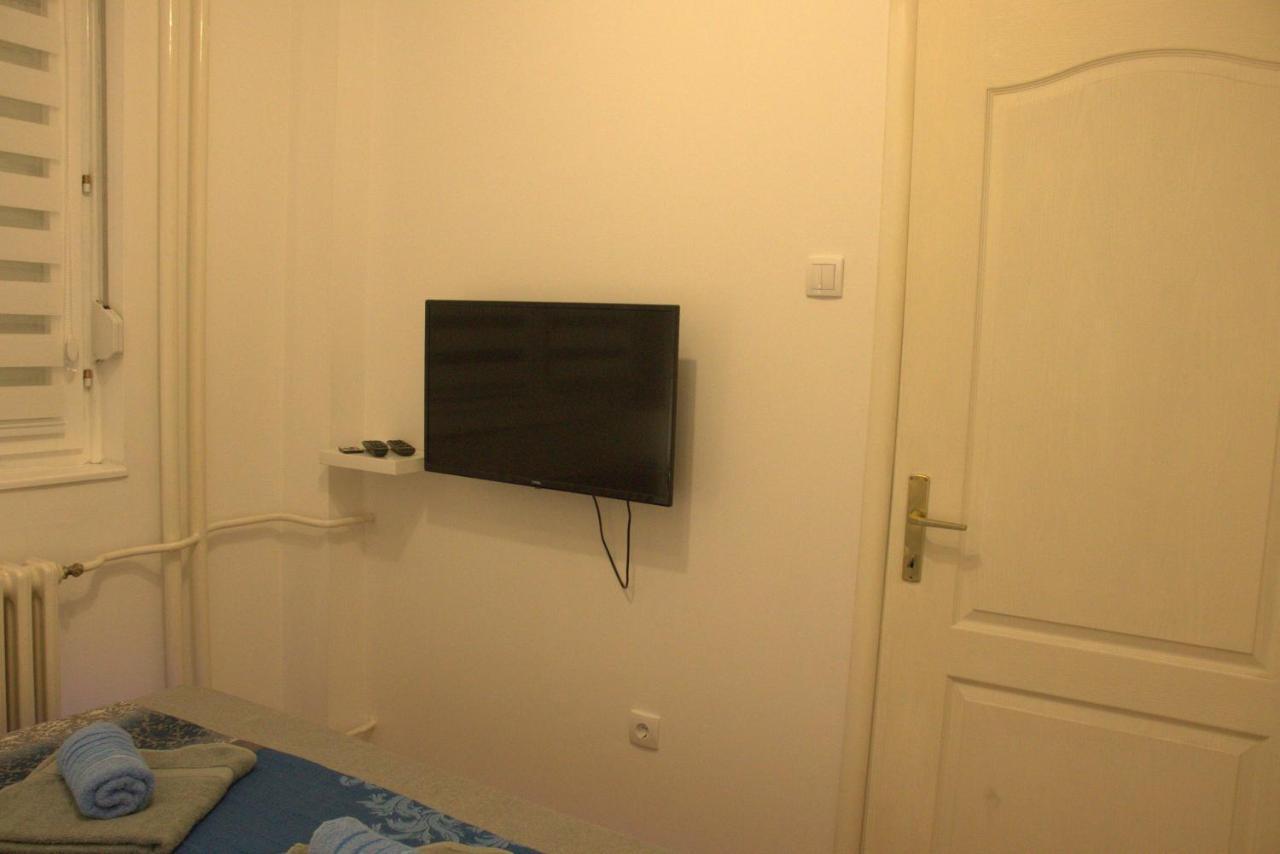 Novi Sad Apartman Tenigo ภายนอก รูปภาพ