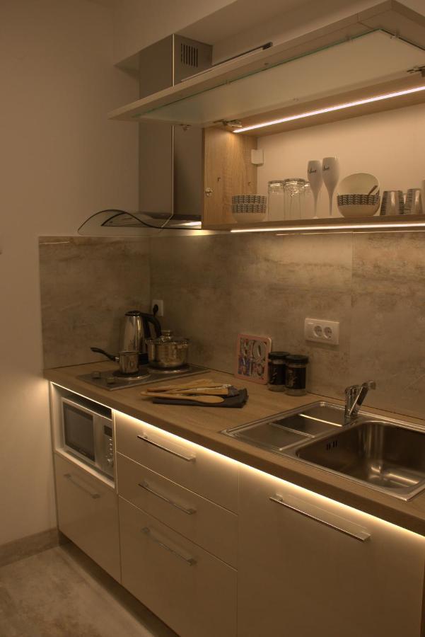 Novi Sad Apartman Tenigo ภายนอก รูปภาพ